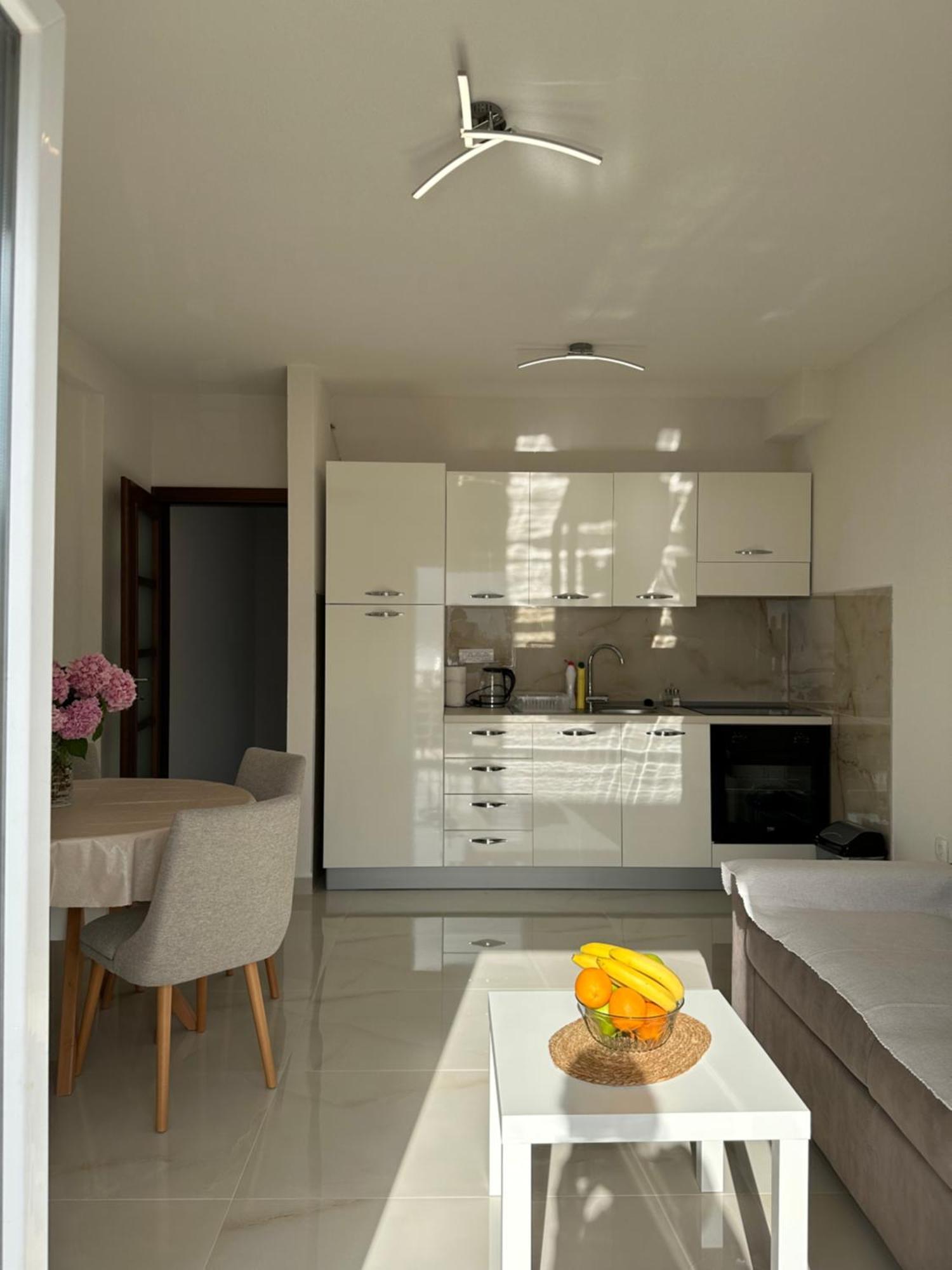 Sunny Apartment Kotor Exterior foto